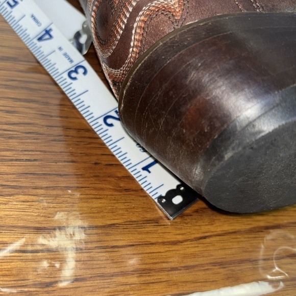 Lucchesse women’s calf /angle boots. Side zipper. Size 7.5.C. EUC. - Picture 7 of 7